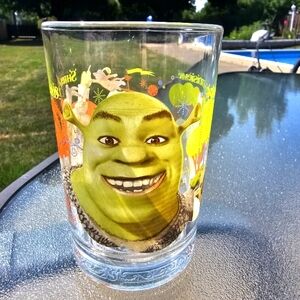 McDonald's Dreamworks Shrek the Third Glass Collector's Cup 5" Tall